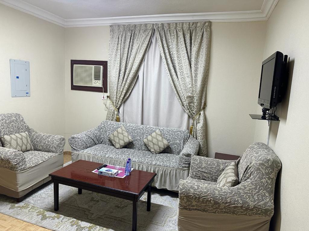 Al Farhan Hotel Suites Al Siteen Al Al Jubail Exteriör bild