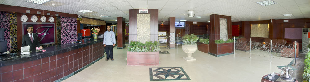 Al Farhan Hotel Suites Al Siteen Al Al Jubail Exteriör bild